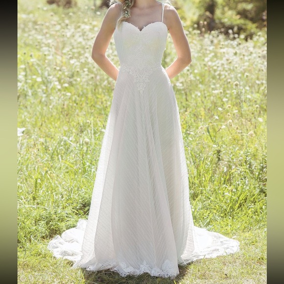 NEW Lillian West Wedding Dress Style 6487 | Size 12 | NWT | Sand/Ivory/Nude - Picture 1 of 10